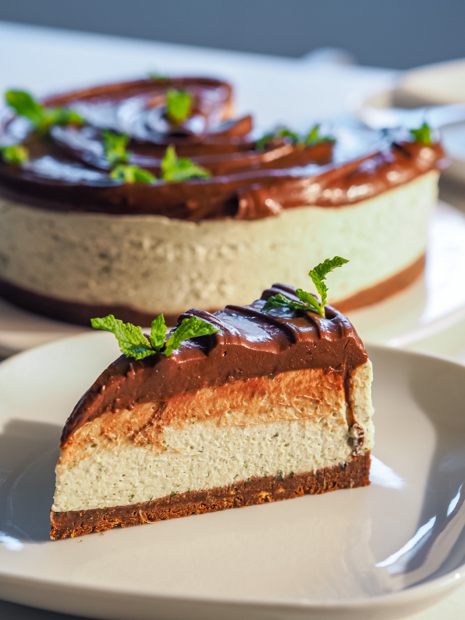 Mint and chocolate cheesecake